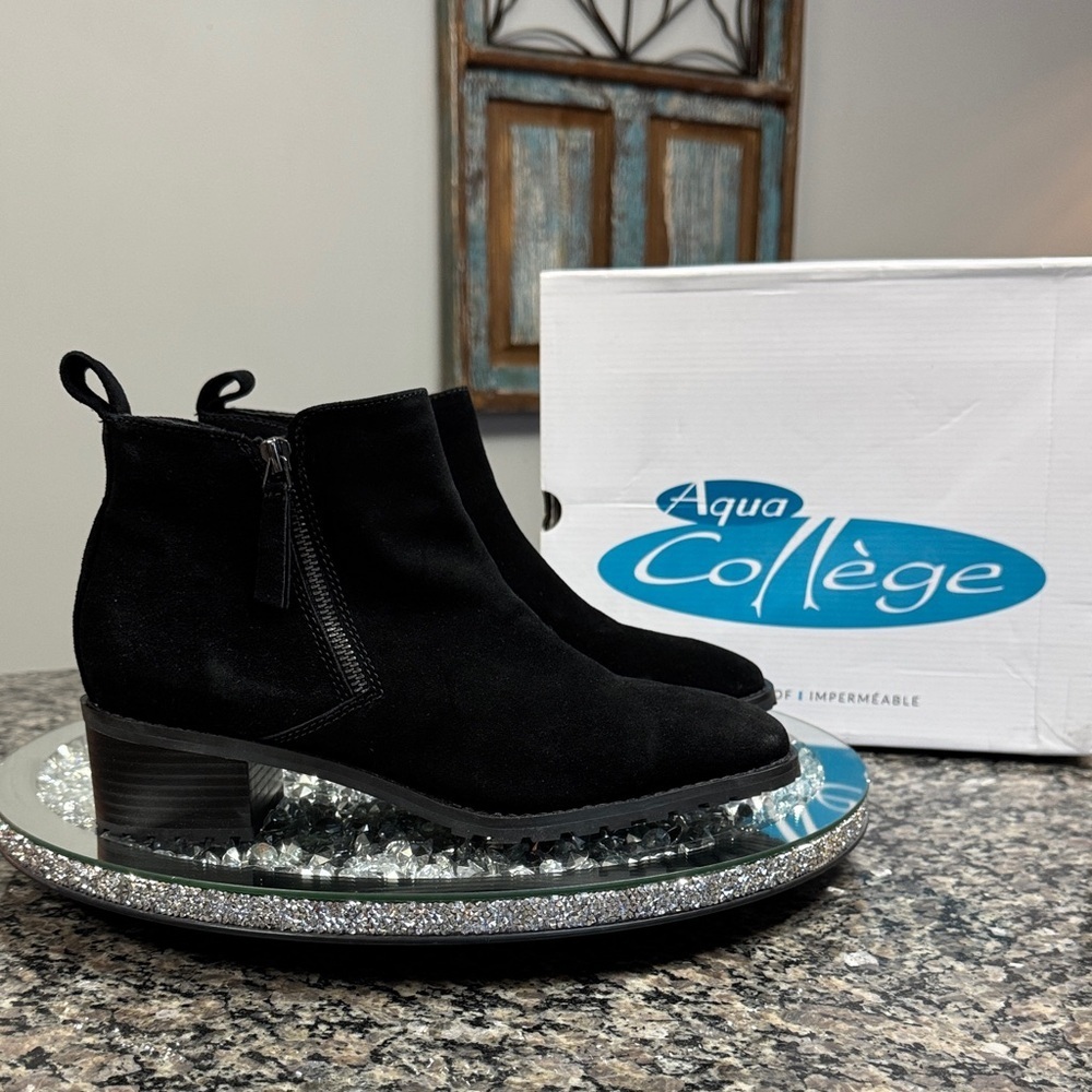 Aqua College Sanction waterproof cow Suede Black Ankle Boots NEW 10